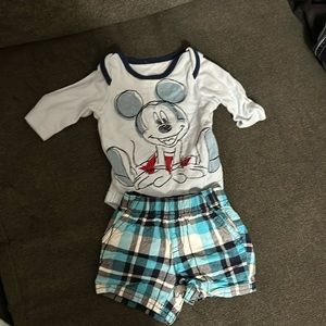 Baby clothes